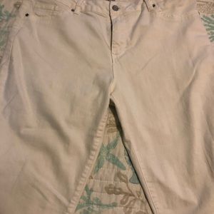 Women’s white jeans